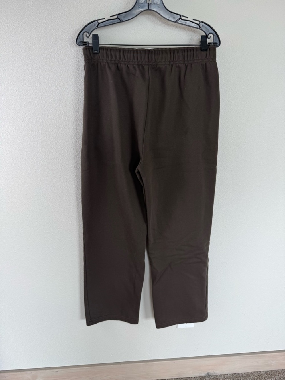 ALO Yoga Accolade Straight Leg Sweatpant Espresso Brown Athleisure Casual Medium - Picture 8 of 14